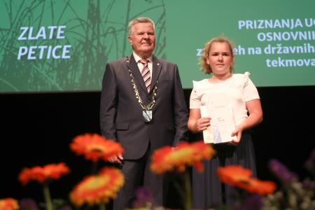 ZLATE PETICE 37 FOTO LJUBO VUKELIČ